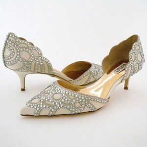 Badgley Mischka Ginny, Ivory Wedding Shoes 9M, low heel NWT